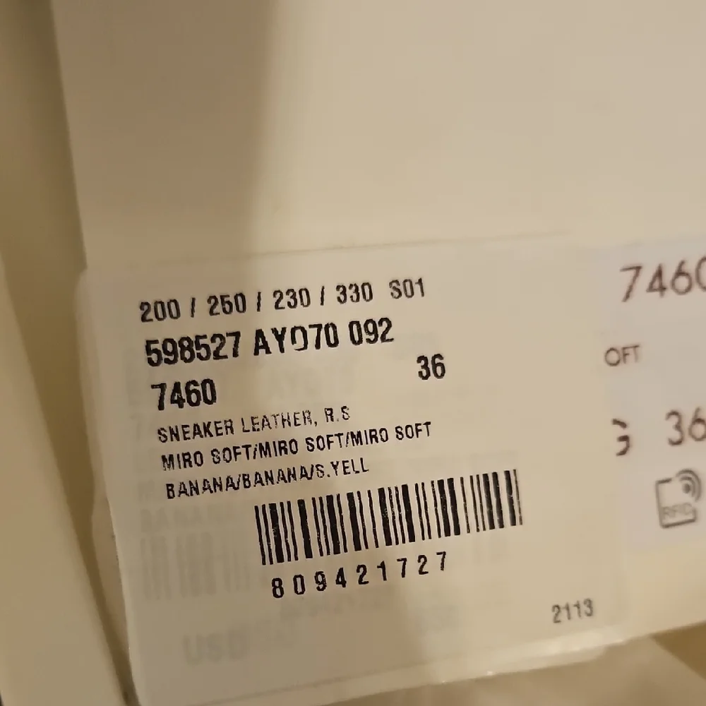 Gucci Yellow Sneakers Vibrant Low-Top Design - Picture 8 of 8